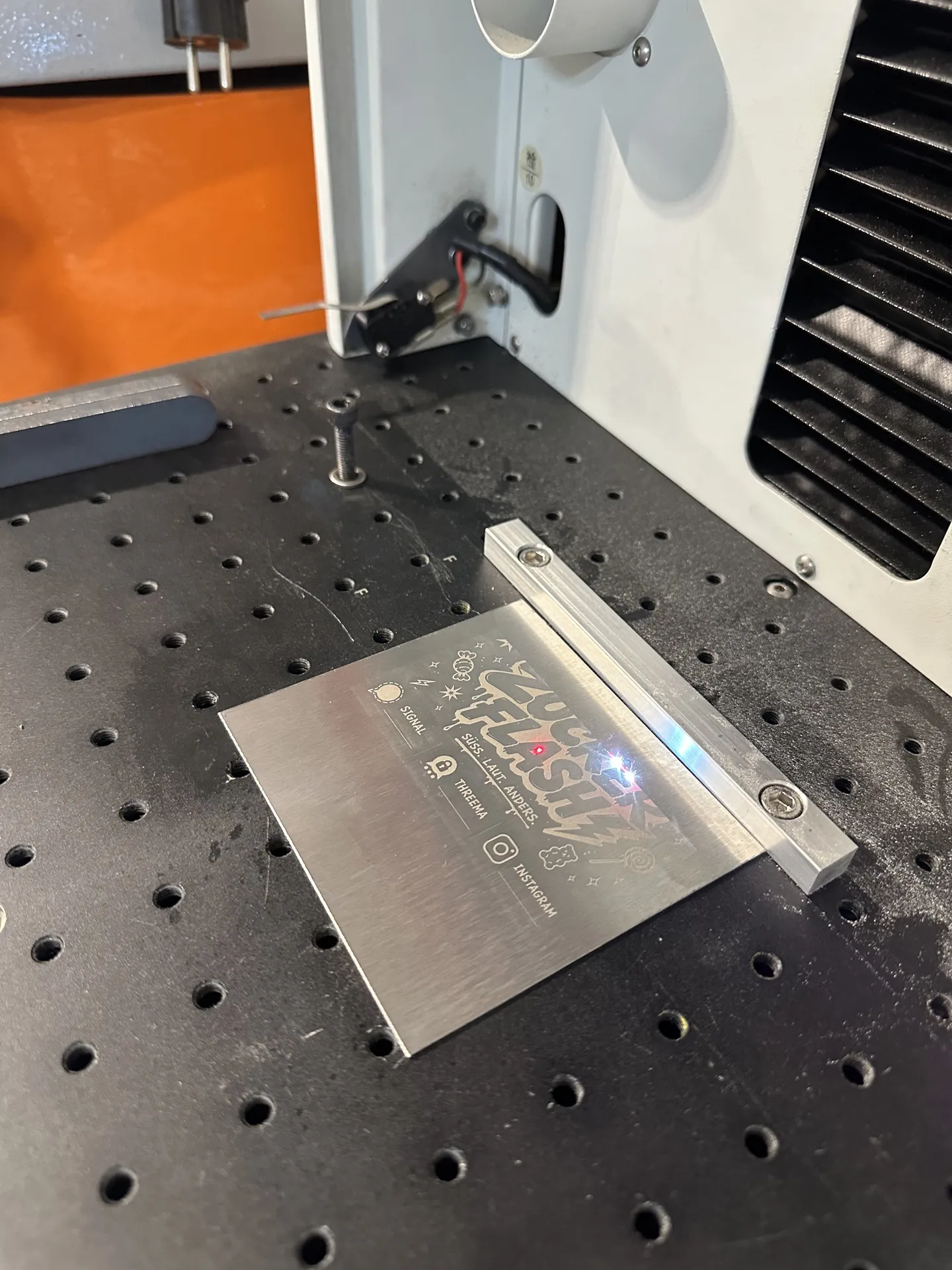 Laser marking Mosqito